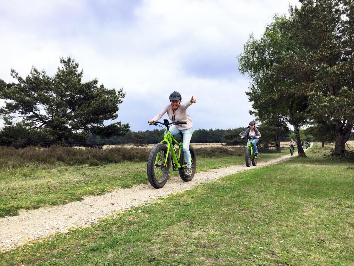 Chalet Op De Veluwe # Berk Putten Exteriör bild